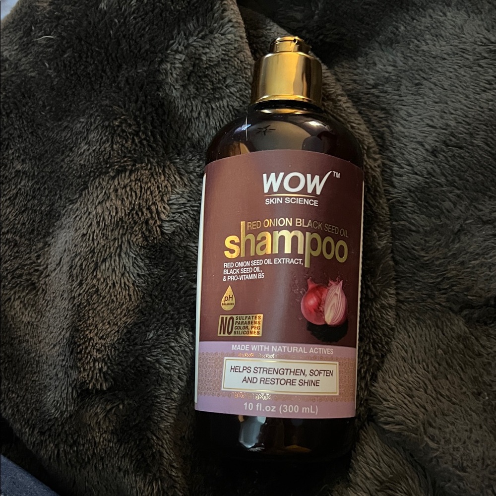 WOW Skin Care Red Onion Black Seed Oil Shampoo